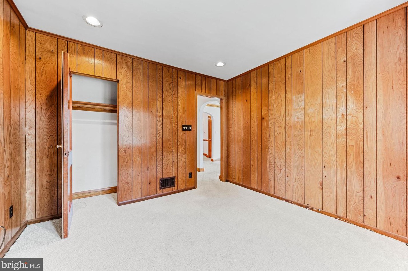 311 Newfield Rd, Glen Burnie MD 21061-3324 exterior