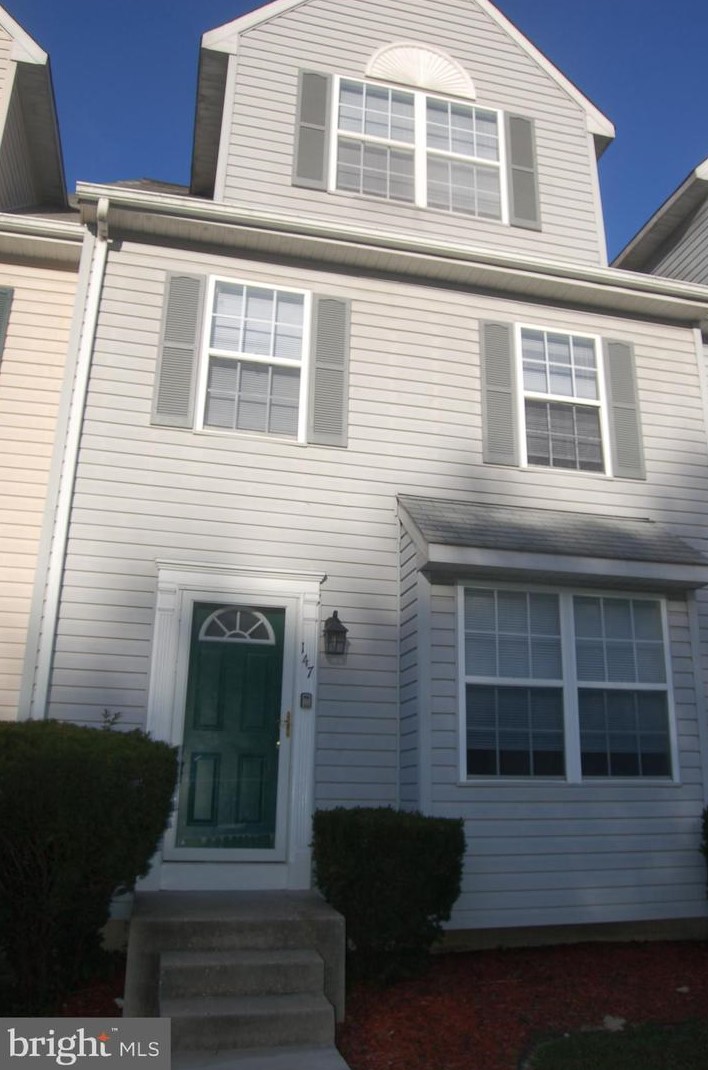 147 Langdon Farm Cir, Odenton, MD 21113