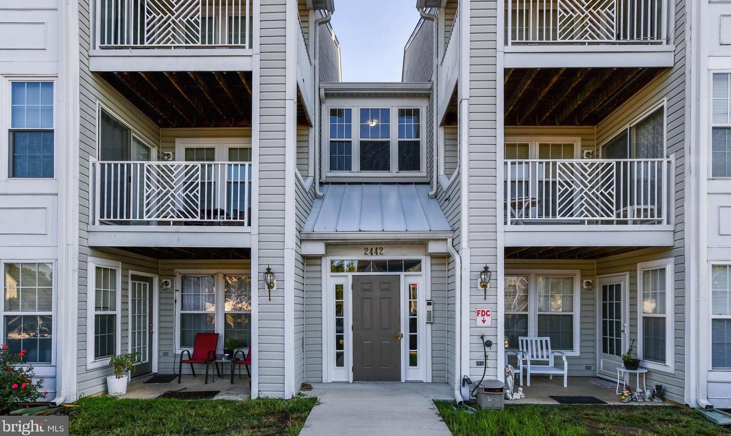 2442 Blue Spring Ct #301, Odenton, MD 21113