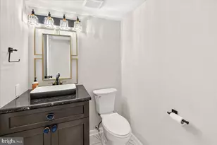 2008 Bunker Hill Ct, Odenton, MD 21113 - Photo 4