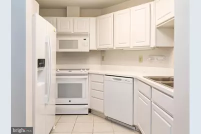 7101 Bay Front Drive #204, Annapolis, MD 21403 - Photo 6