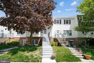 2241 Aberdeen Dr, Crofton, MD 21114 - Photo 2