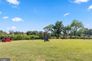 921 Lake Dr, Arnold, MD 21012 - Photo 52