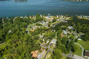 921 Lake Dr, Arnold, MD 21012 - Photo 50