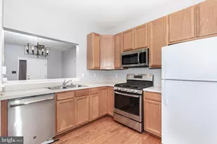 313 3 Sirens Ct, Odenton, MD 21113 - Photo 8