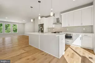 2075 Old Admiral Ct, Annapolis, MD 21401 - Photo 10
