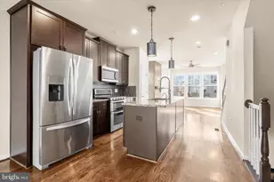 512 Pebblebrook Ln, Glen Burnie, MD 21060 - Photo 10