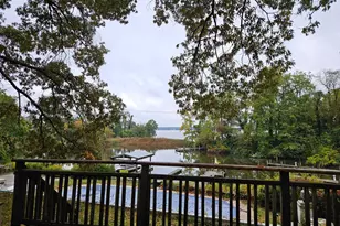 355 Sturtons Ln, Pasadena, MD 21122 - Photo 30