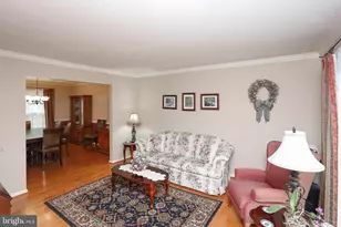 758 Sunnyfield Ln, Baltimore, MD 21225 - Photo 6