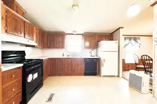 318 Ella Dr, Lothian, MD 20711 - Photo 10