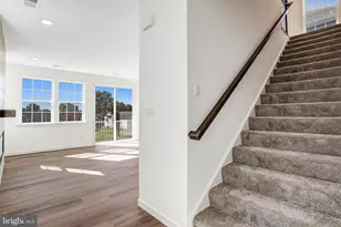 5735 Howard Dr, Glen Burnie, MD 21061 - Photo 8