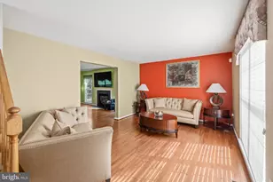 112 Farmbrook Ln, Hanover, MD 21076 - Photo 2