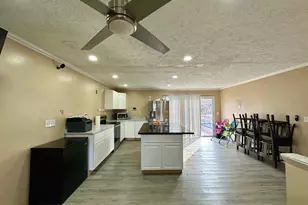 329 10th, Brooklyn, MD 21225 - Photo 10