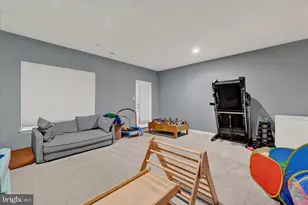 7650 Lyndon Ct, Glen Burnie, MD 21060 - Photo 6