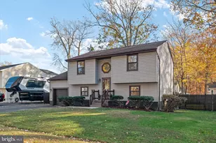 1215 Garret Ave, Churchton, MD 20733 - Photo 2