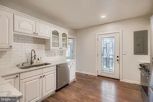 2023 Bay Rd, Pasadena, MD 21122 - Photo 12