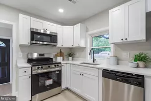 5912 Helfrich Rd, Baltimore, MD 21225 - Photo 6