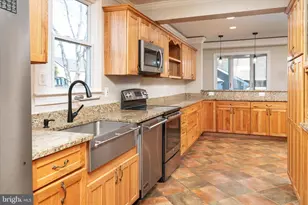 610 E Marshall Ave, Deale, MD 20751 - Photo 16