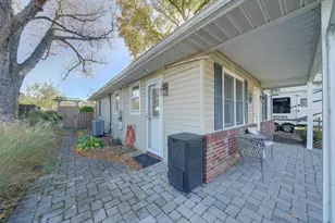 7819 Appletree Rd, Pasadena, MD 21122 - Photo 48