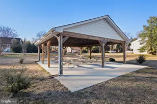 7819 Appletree Rd, Pasadena, MD 21122 - Photo 54