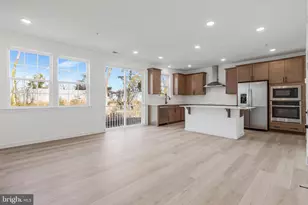 5724 Howard Dr, Glen Burnie, MD 21060 - Photo 4