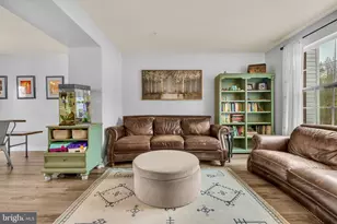 163 Langdon Farm Cir, Odenton, MD 21113 - Photo 4