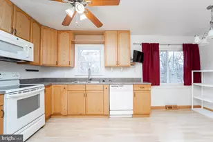 201 Nina Ct, Glen Burnie, MD 21060 - Photo 8