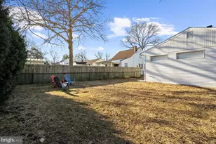 235 Meadow Rd, Pasadena, MD 21122 - Photo 38