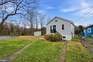 1 Beach Rd, Glen Burnie, MD 21060 - Photo 4