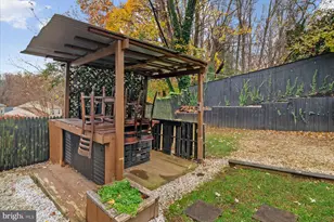 276 Overleaf Dr, Arnold, MD 21012 - Photo 36