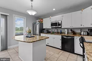 7580 Beach Dr, Pasadena, MD 21122 - Photo 10