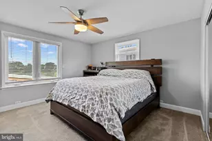 7580 Beach Dr, Pasadena, MD 21122 - Photo 14