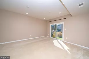 447 Willow Bend Dr, Glen Burnie, MD 21060 - Photo 10