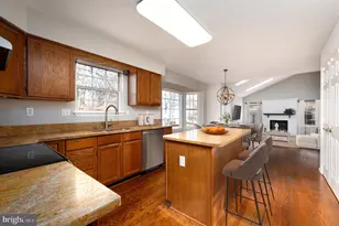 26 Little River Rd, Laurel, MD 20724 - Photo 2