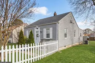 310 Townsend Ave, Baltimore, MD 21225 - Photo 2