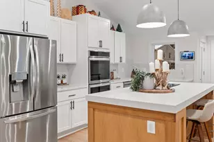 428 Royal Beach Rd, Pasadena, MD 21122 - Photo 6