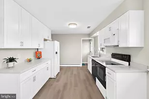 8421 Spring Rd, Pasadena, MD 21122 - Photo 6