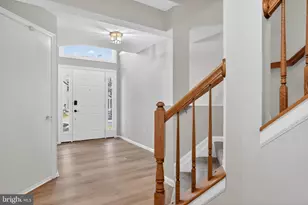 8608 Woodland Manor Dr, Laurel, MD 20724 - Photo 6