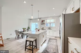 1823 Iris Ln, Hanover, MD 21076 - Photo 14