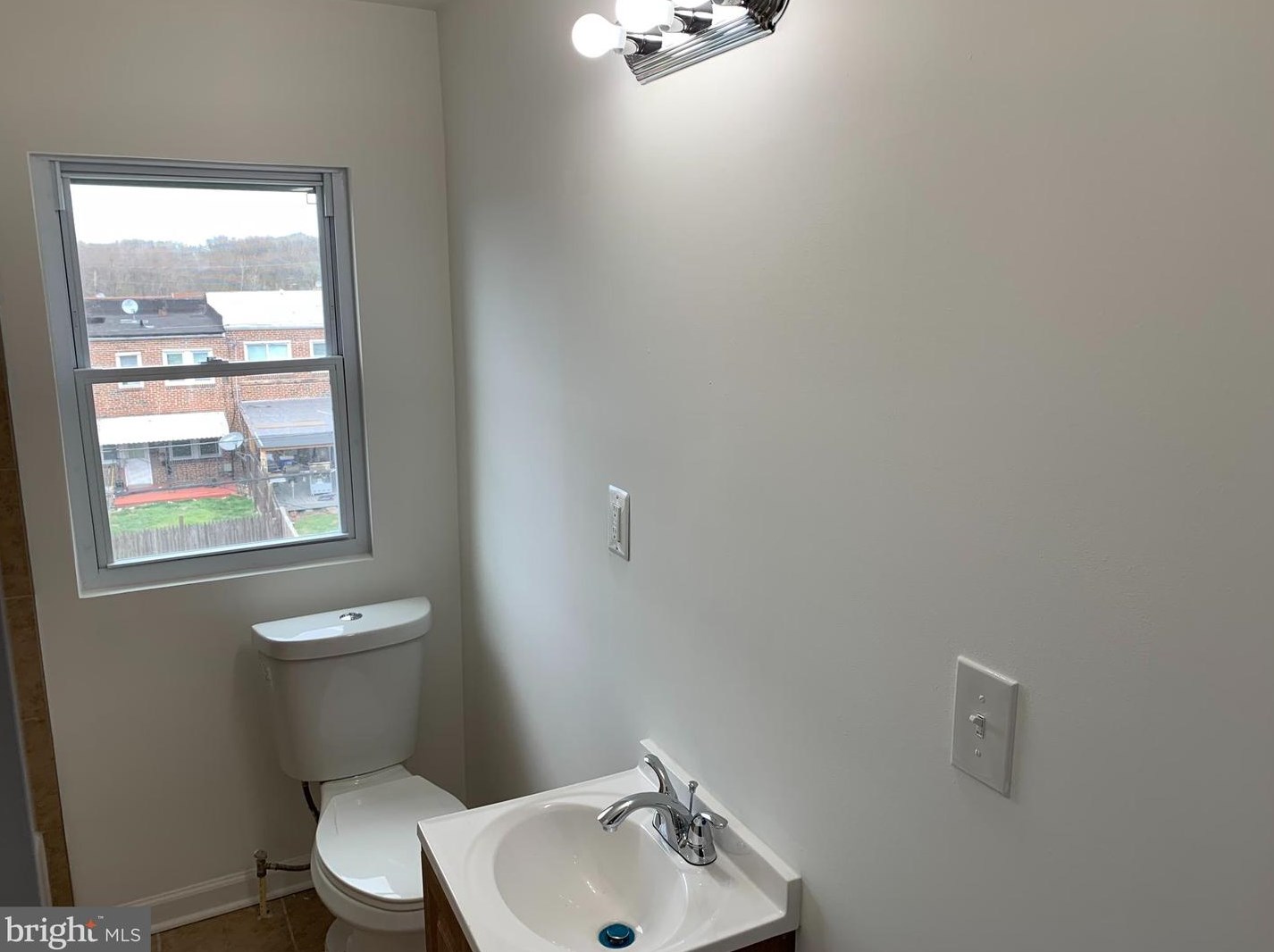 212 Edgevale Rd, Baltimore MD 21210-2109 exterior