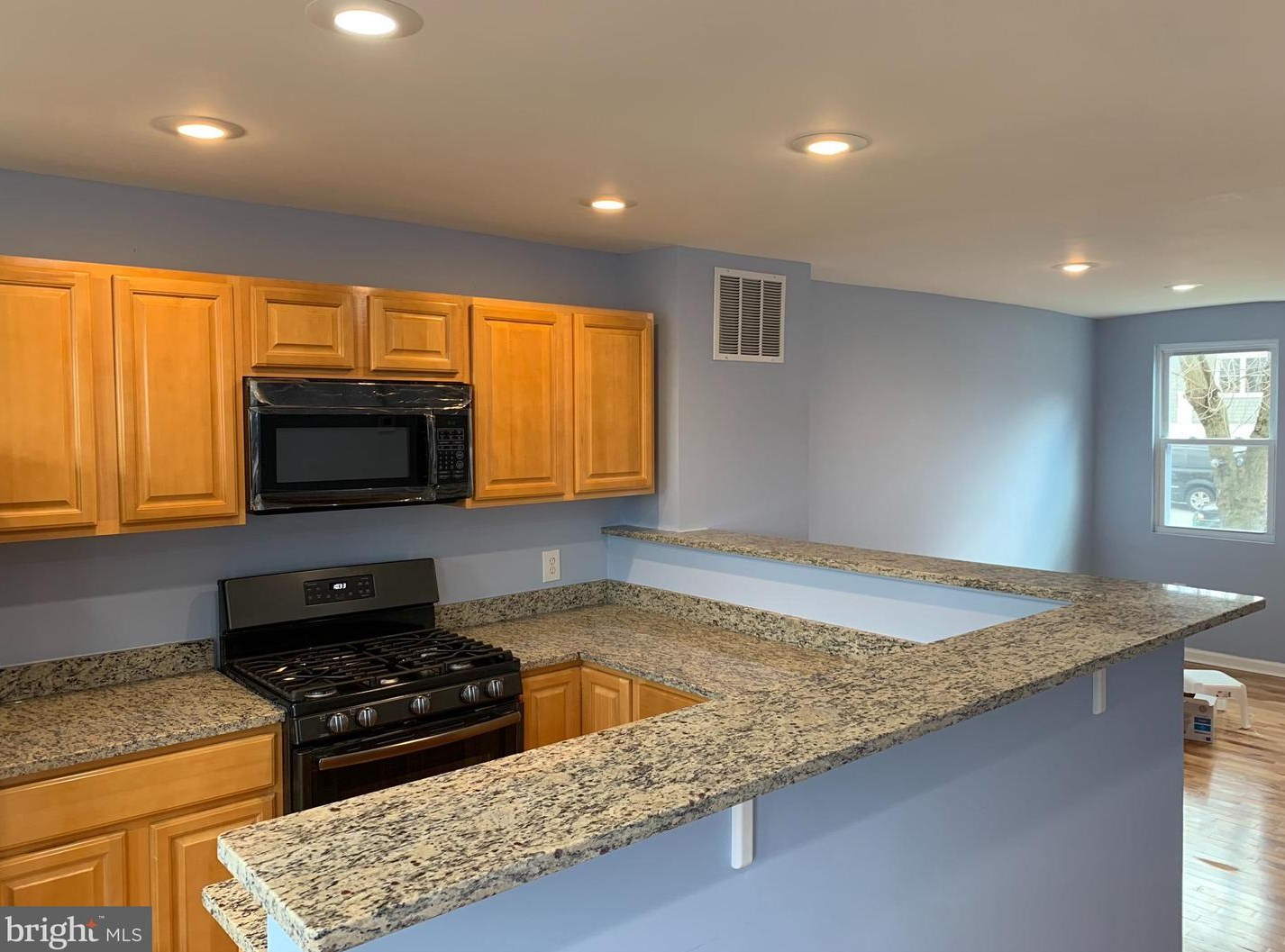 212 Edgevale Rd, Baltimore MD 21210-2109 exterior