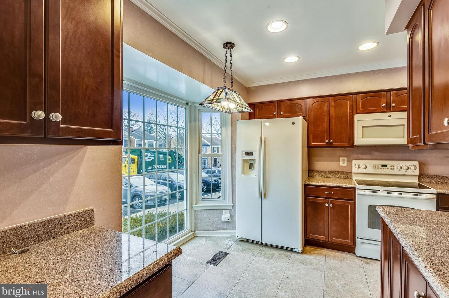 1606 Angus Ct, Crofton MD 21114-2002 exterior