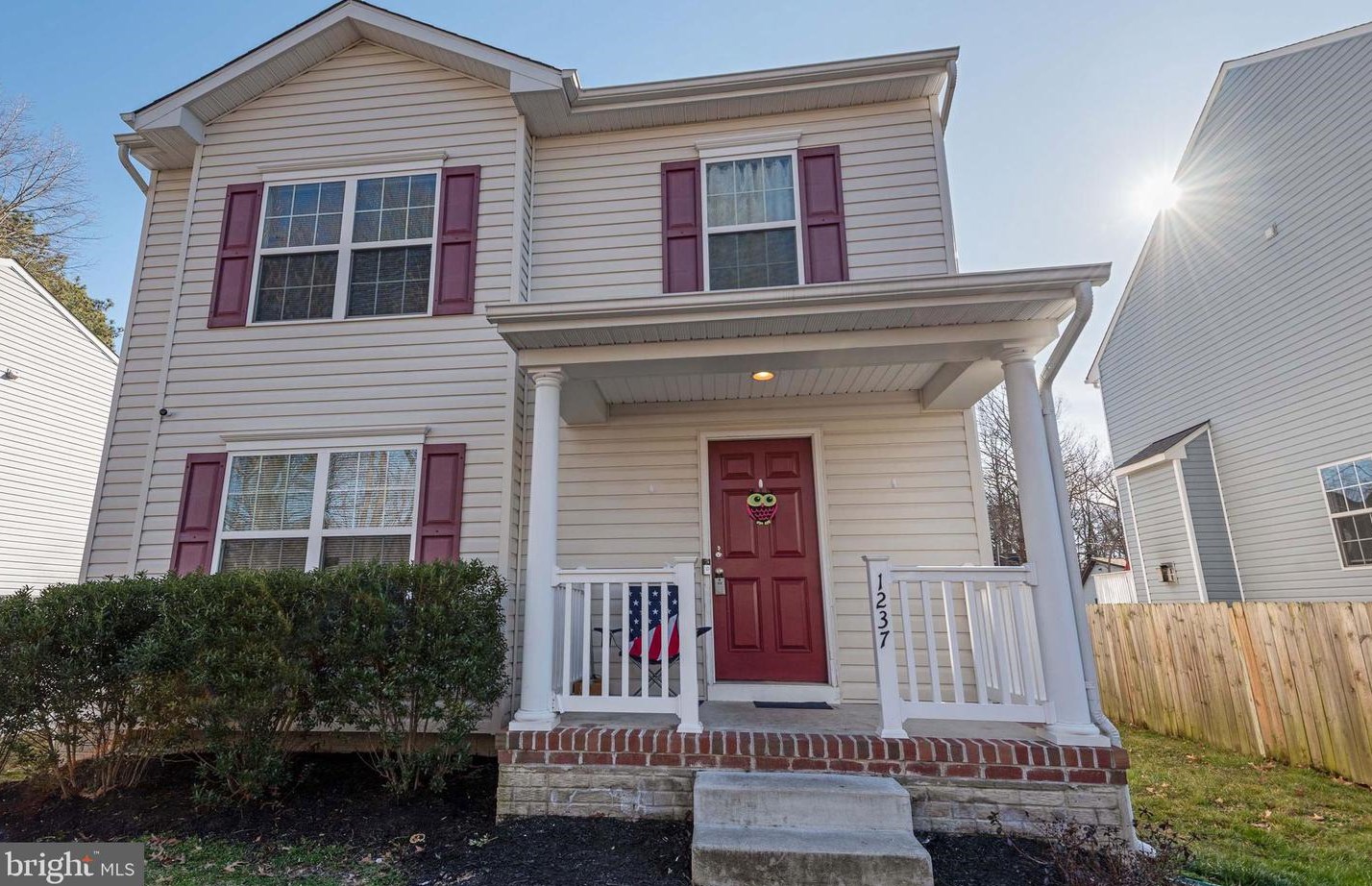 1237 Juniper St, Shady Side, MD 20764