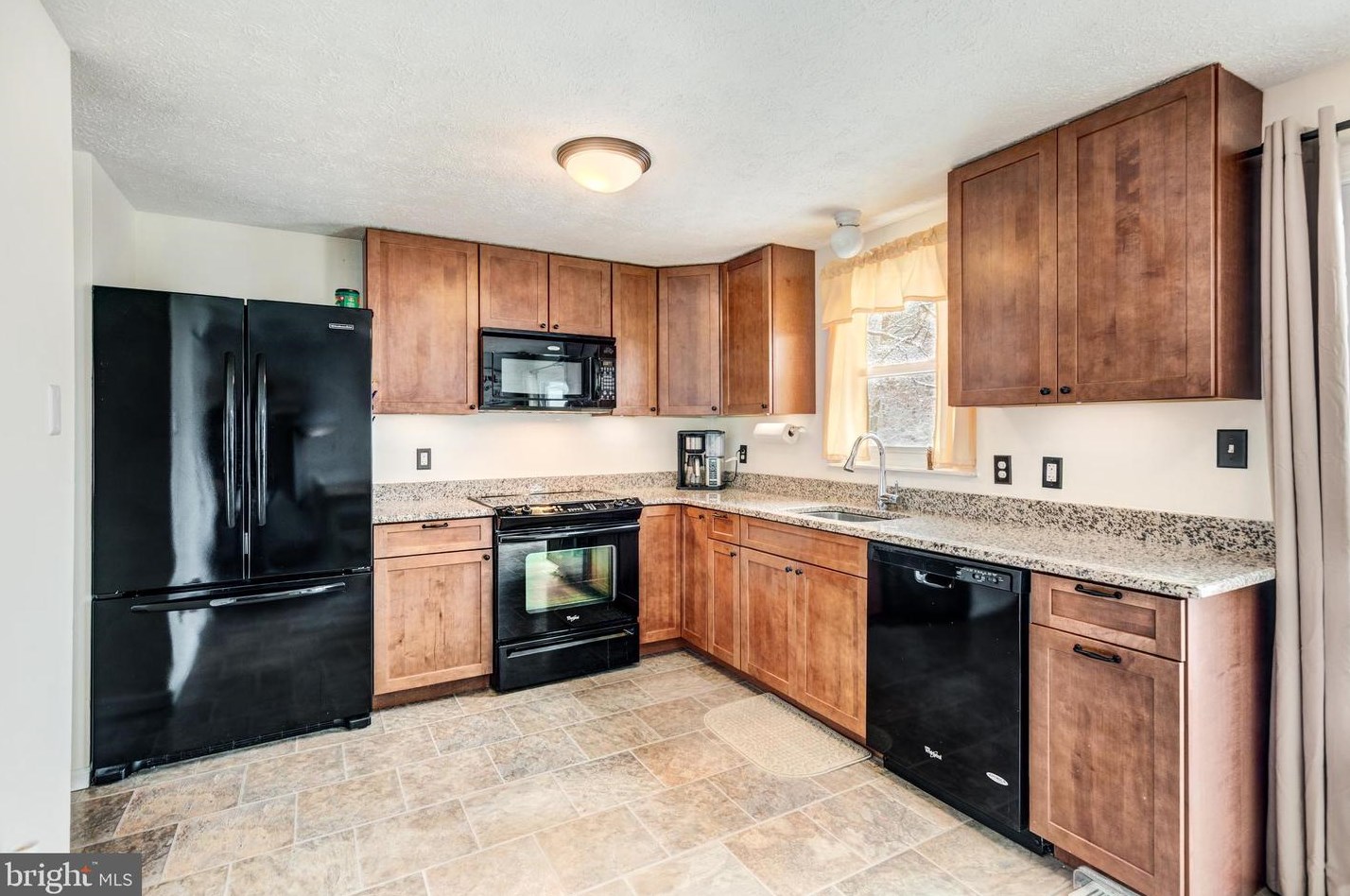 7705 Tobruk Ct, Baltimore, MD 21076-1642