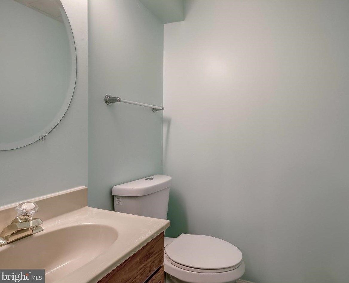 2084 Ingleside Ct, Crofton MD 21114-1849 exterior