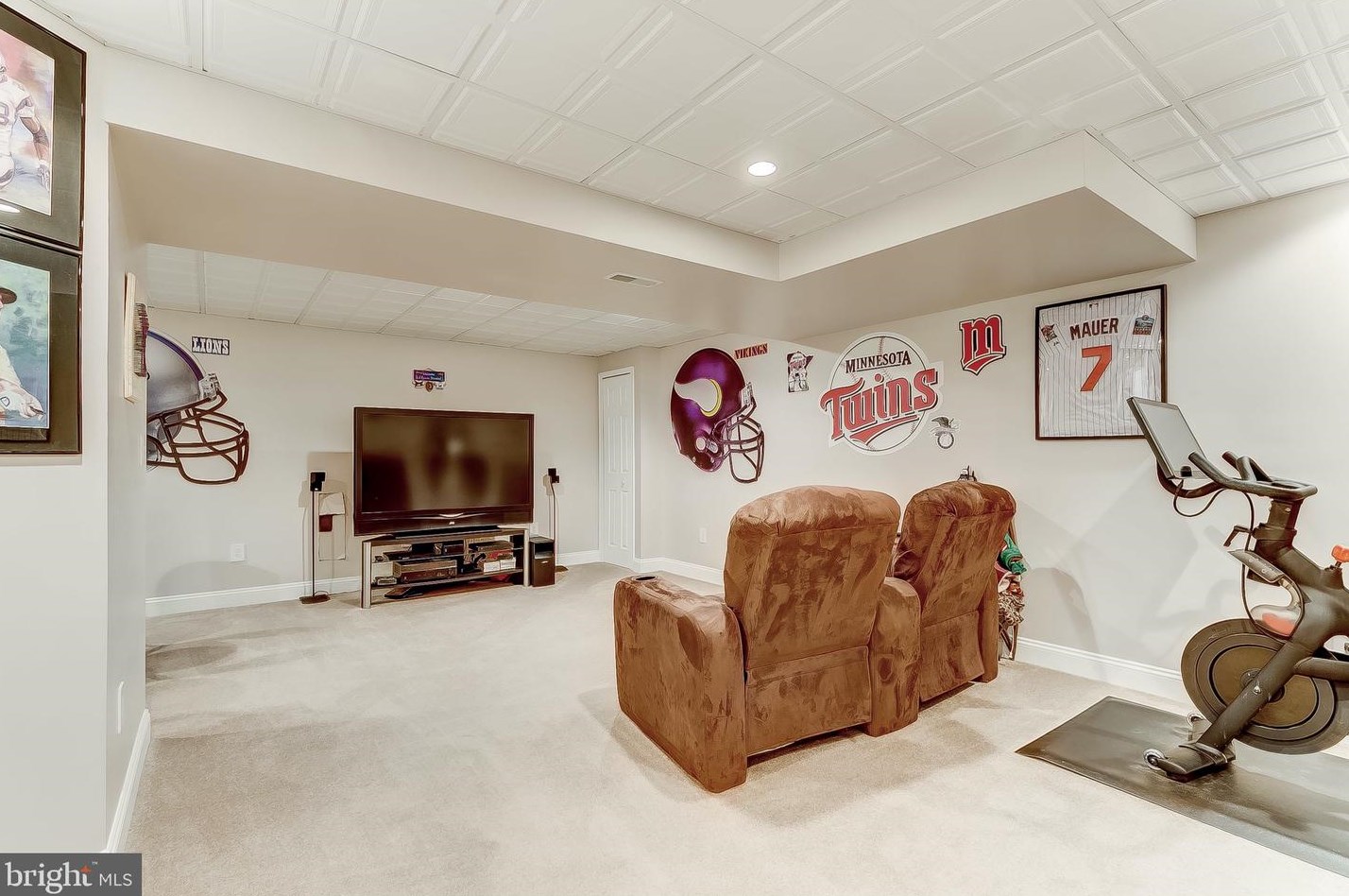 2900 Middle Brg Ct, Crofton MD 21114-2498 exterior