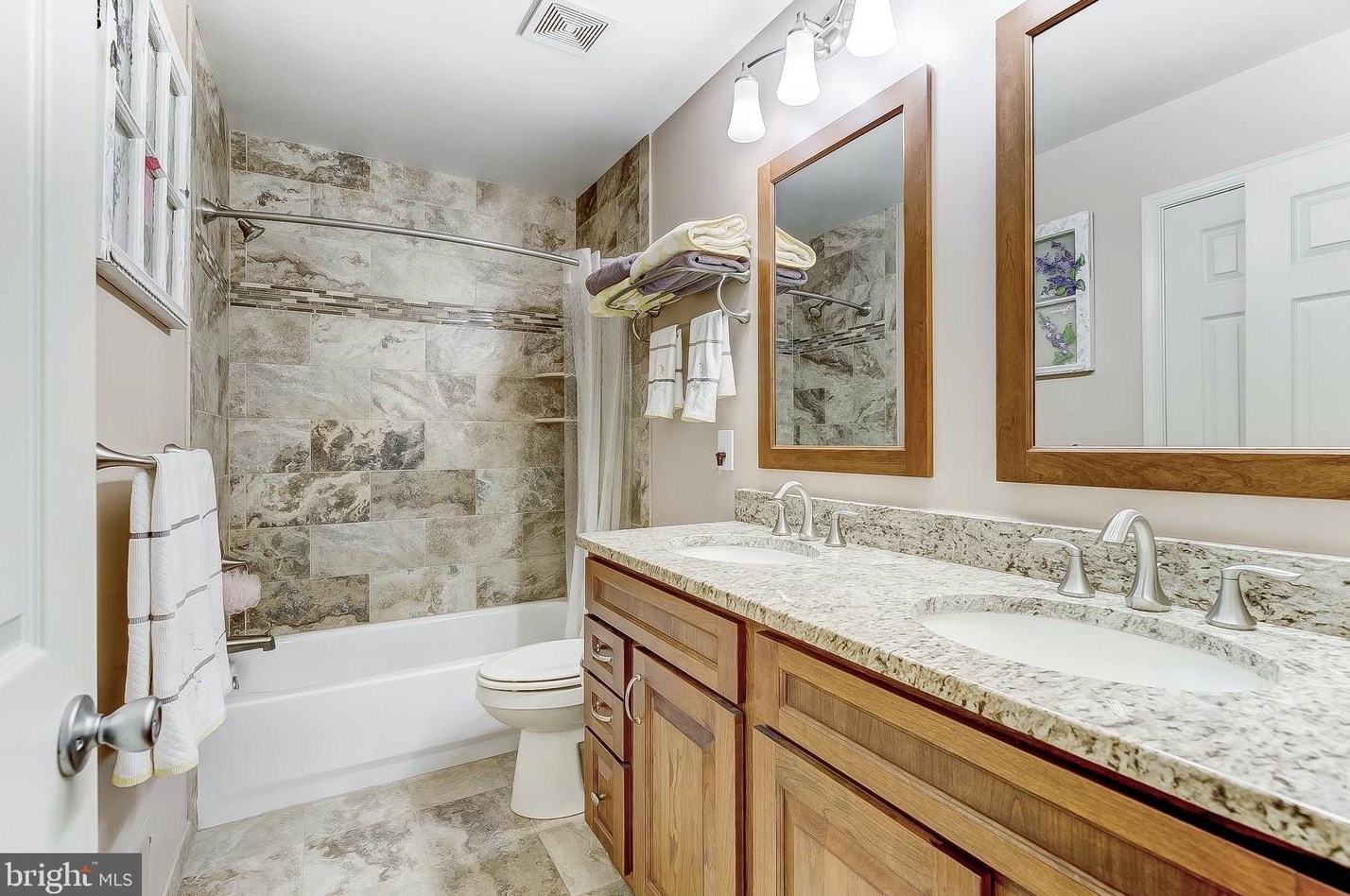 2900 Middle Brg Ct, Crofton MD 21114-2498 exterior