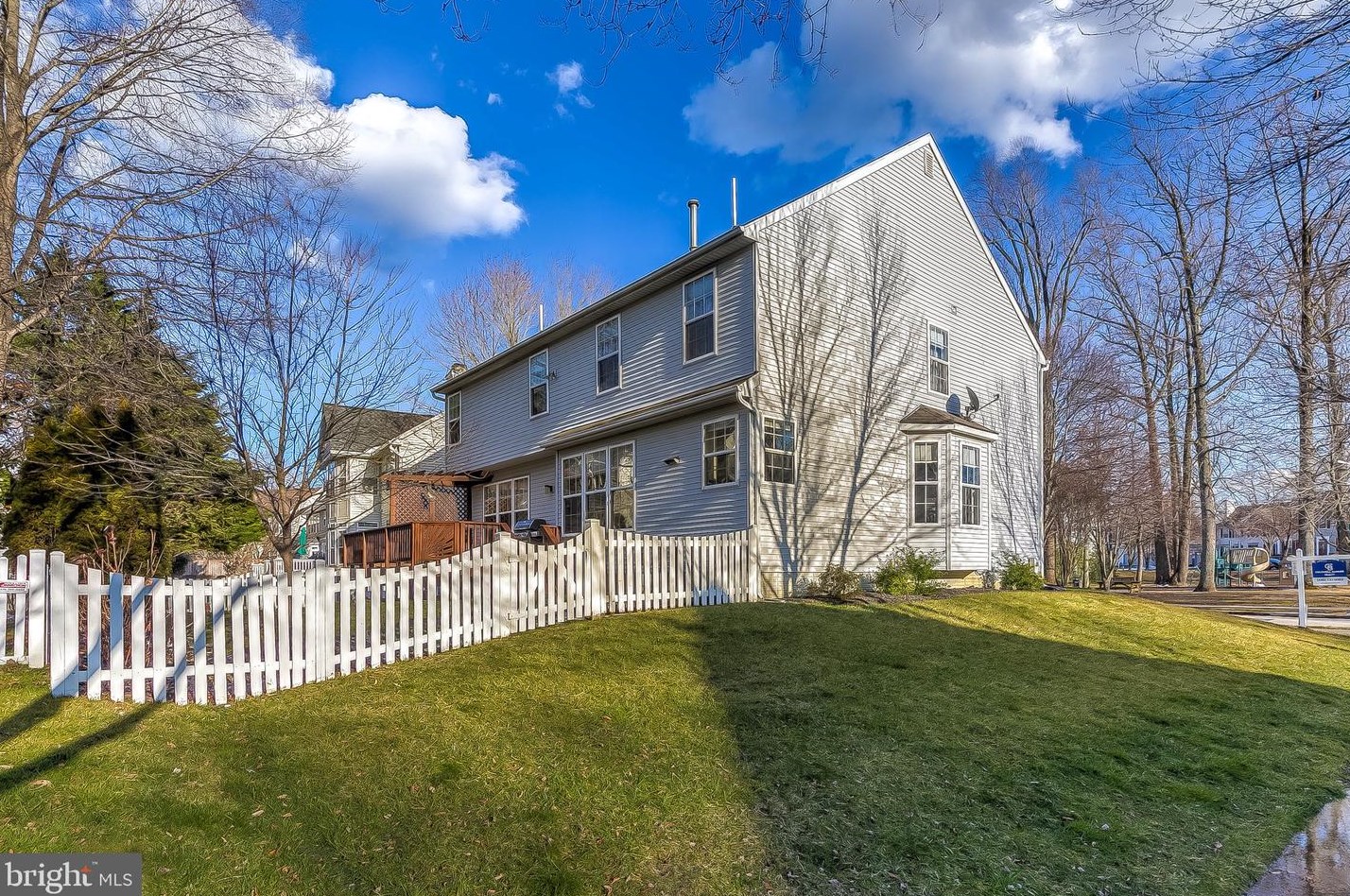 2900 Middle Brg Ct, Crofton MD 21114-2498 exterior