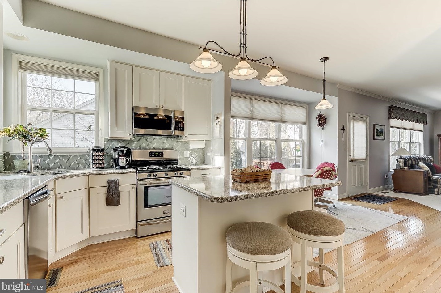 2900 Middle Brg Ct, Crofton MD 21114-2498 exterior