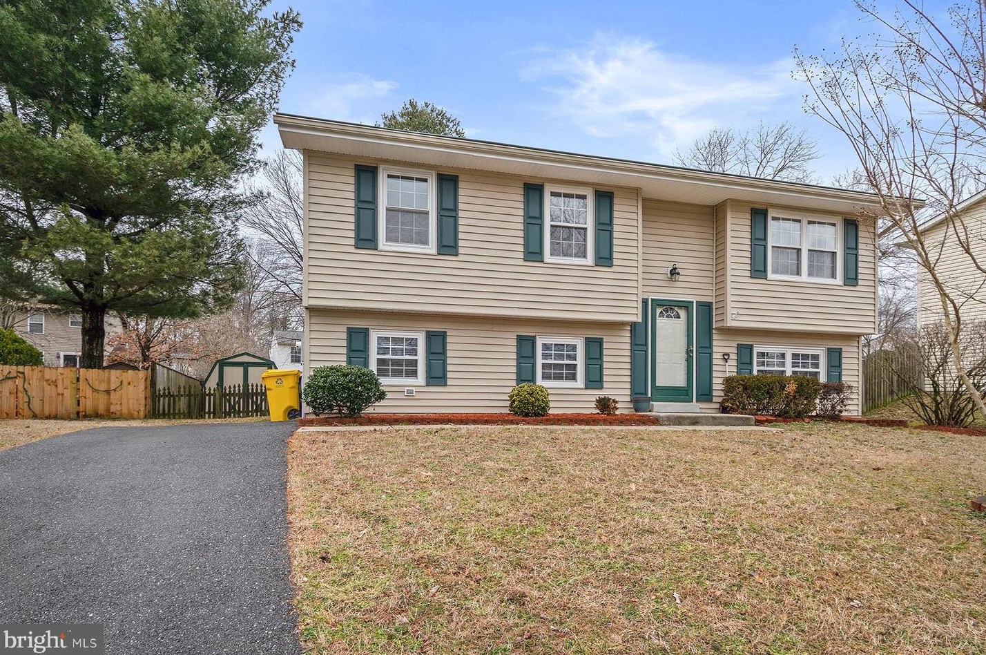 7736 Acrocomia Dr, Baltimore, MD 21076-1675